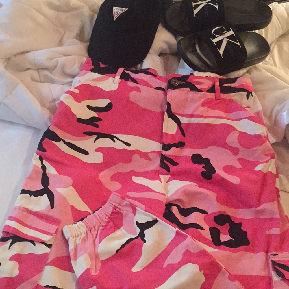 Pink Camouflage pants